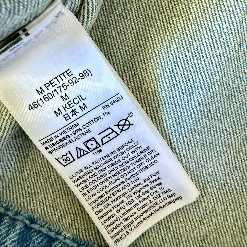 GAP Denim Jacket Medium Wash Blue Medium Petite - Picture 7 of 8